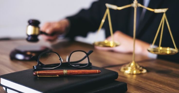 بهترین وکیل حقوقی پاسداران
